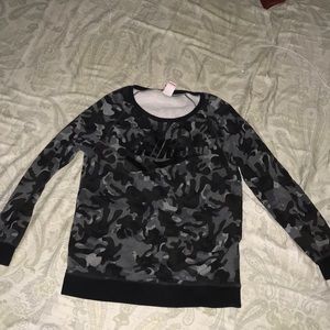 NIKE Camo Crewneck